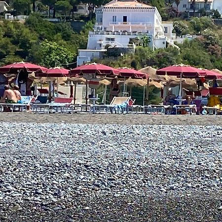 Appartamento Nel Fabbricato Denominato Il Castello Praia a Mare Extérieur photo