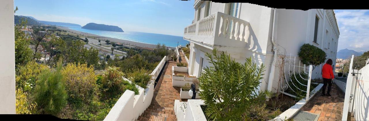 Appartamento Nel Fabbricato Denominato Il Castello Praia a Mare Extérieur photo