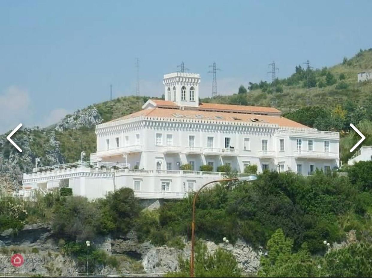 Appartamento Nel Fabbricato Denominato Il Castello Praia a Mare Extérieur photo