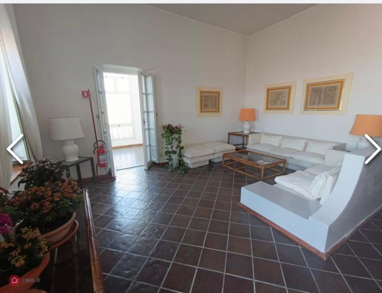 Appartamento Nel Fabbricato Denominato Il Castello Praia a Mare Extérieur photo