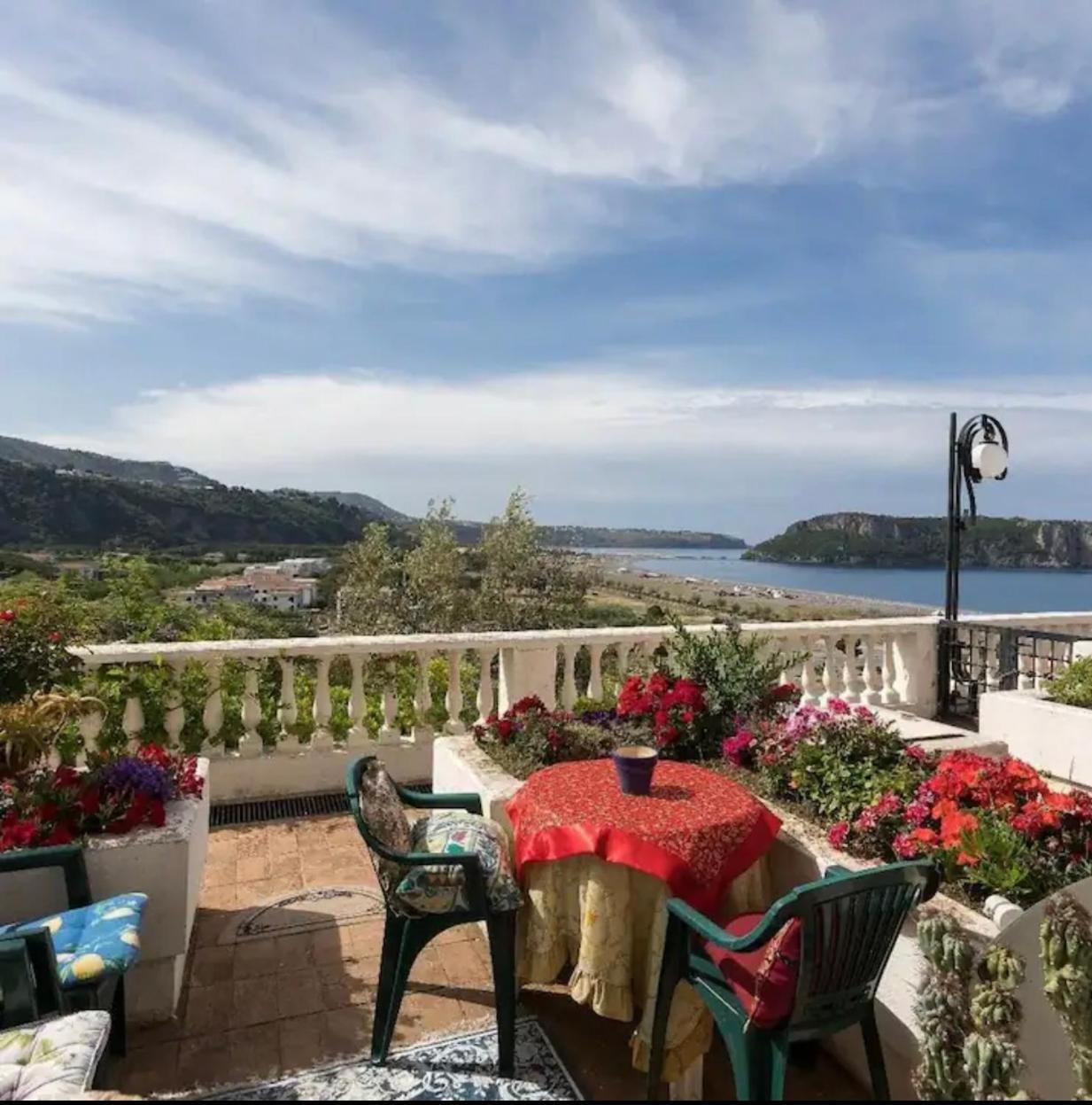 Appartamento Nel Fabbricato Denominato Il Castello Praia a Mare Extérieur photo